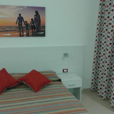 Malvarosa Apartments ปอร์โตเชซาเรโอ ภายนอก รูปภาพ